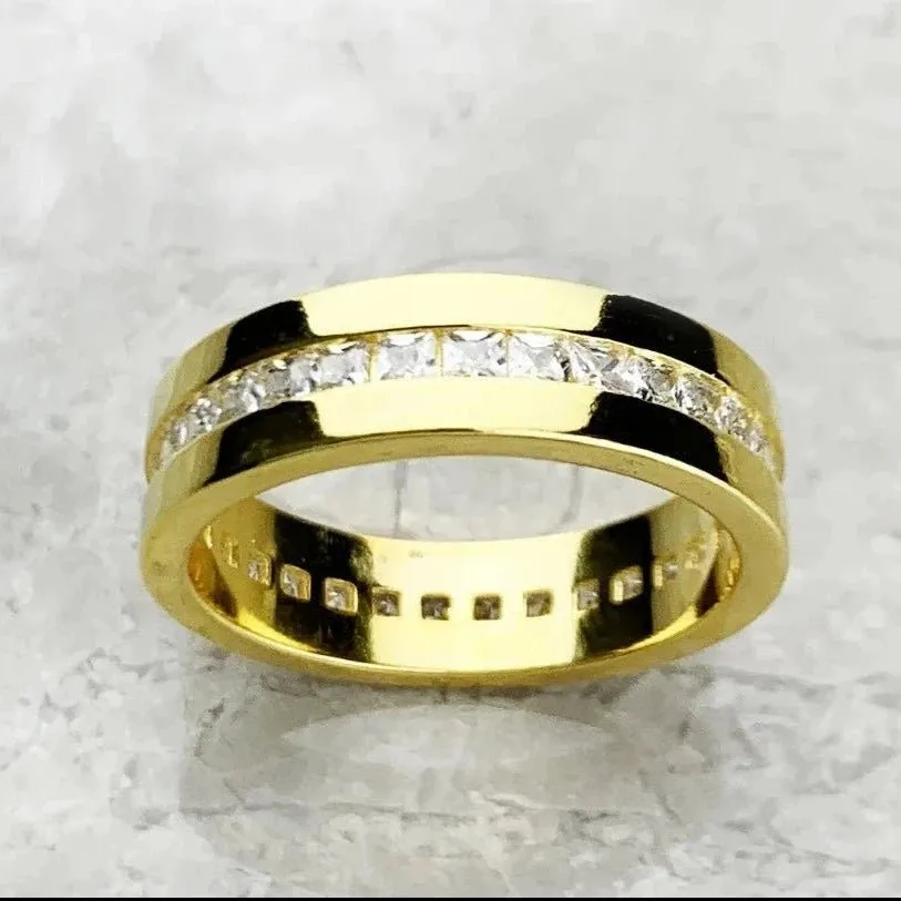 Elegant Dazzling Diamond 6mm Ring Band