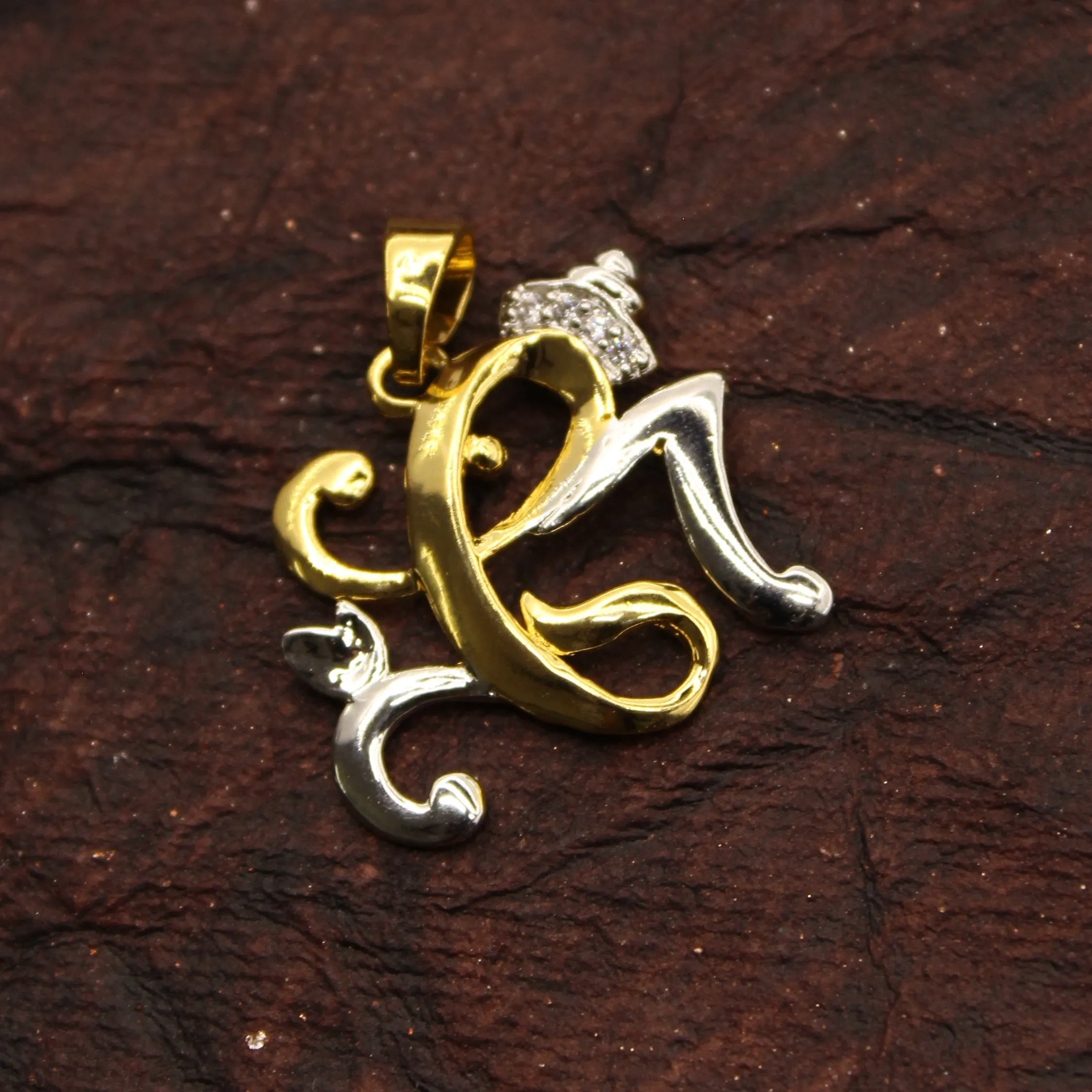 STYLISH DIA PENDANT
