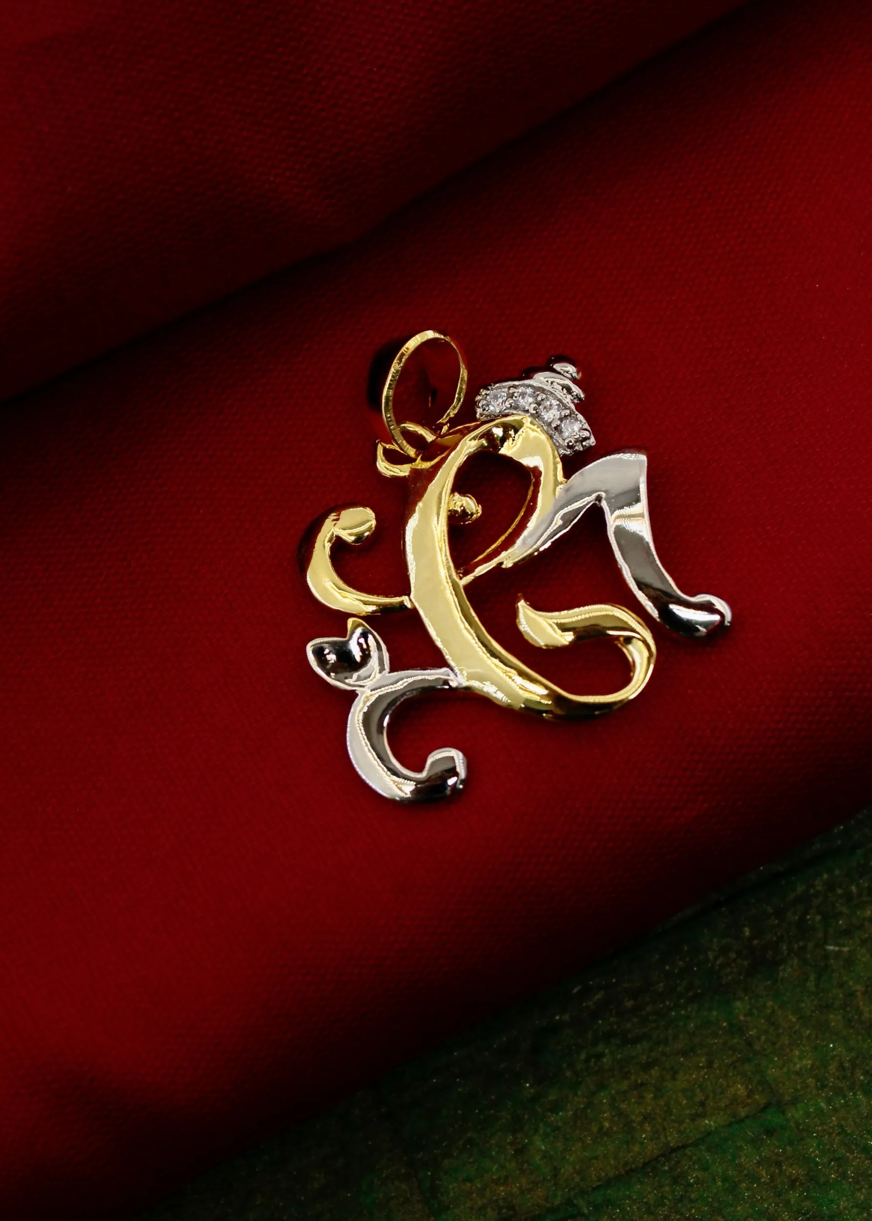 STYLISH DIA PENDANT