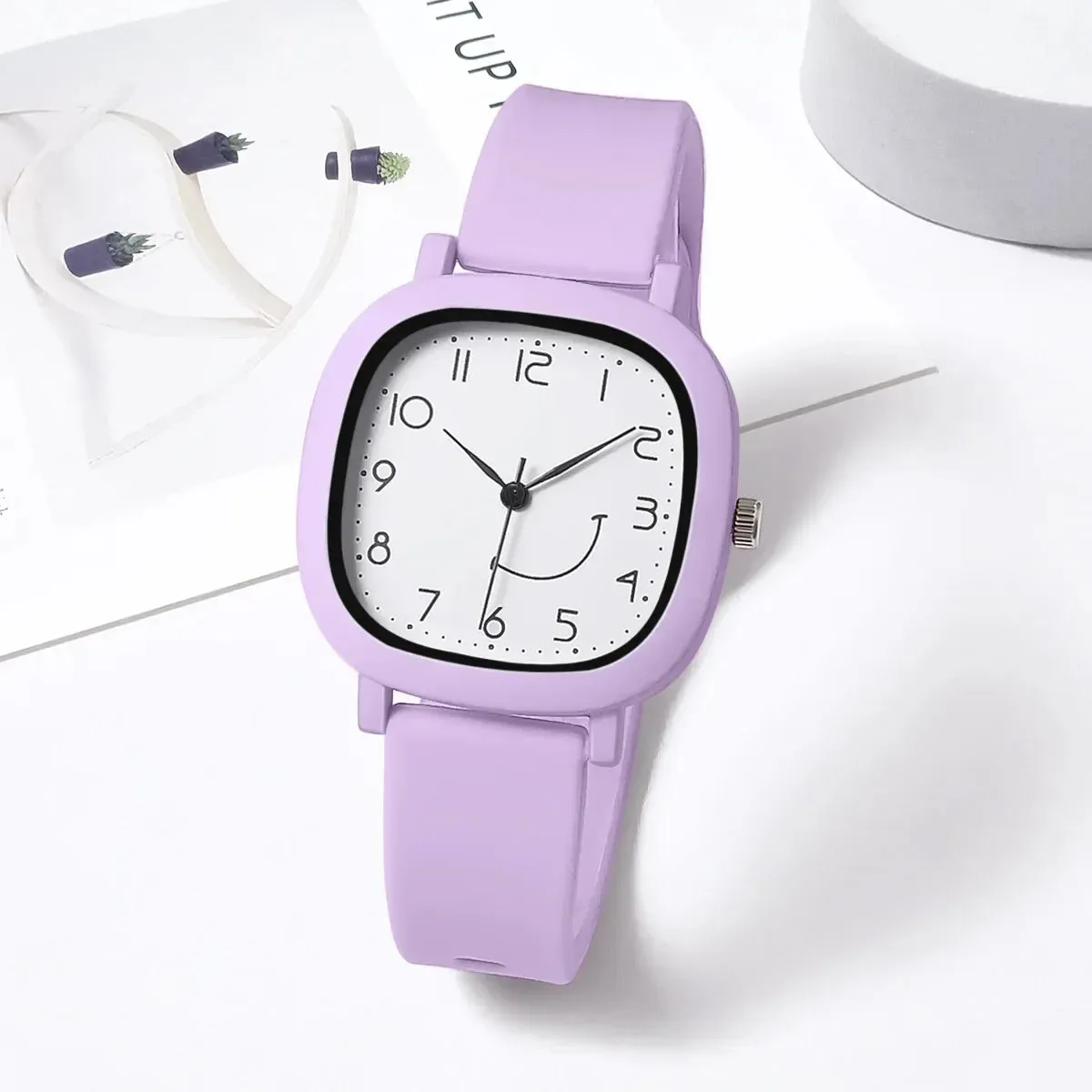 Women Quartz Jelly Silicone Strap Sports Watch with Smile Dial