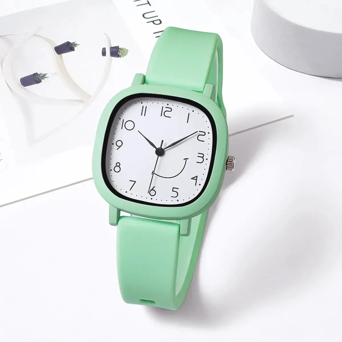 Women Quartz Jelly Silicone Strap Sports Watch with Smile Dial