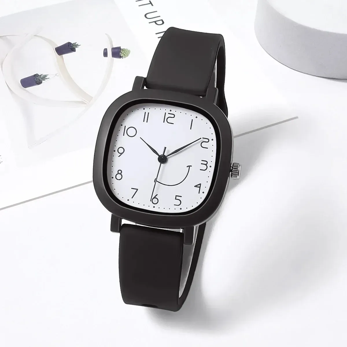 Women Quartz Jelly Silicone Strap Sports Watch with Smile Dial